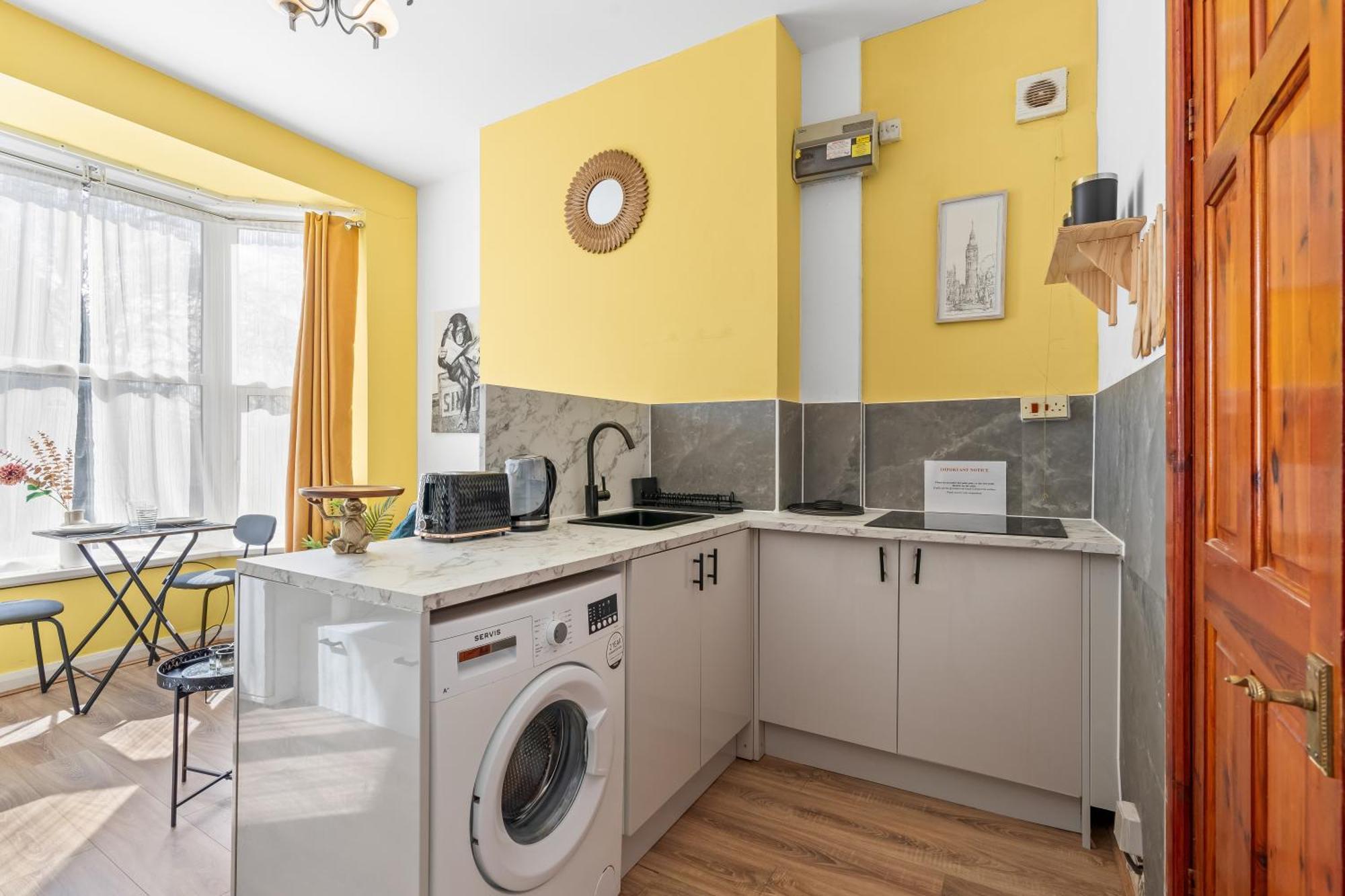 Cosy Entire Flat 5 Min From Citycentre Sleeps 4 Appartement
